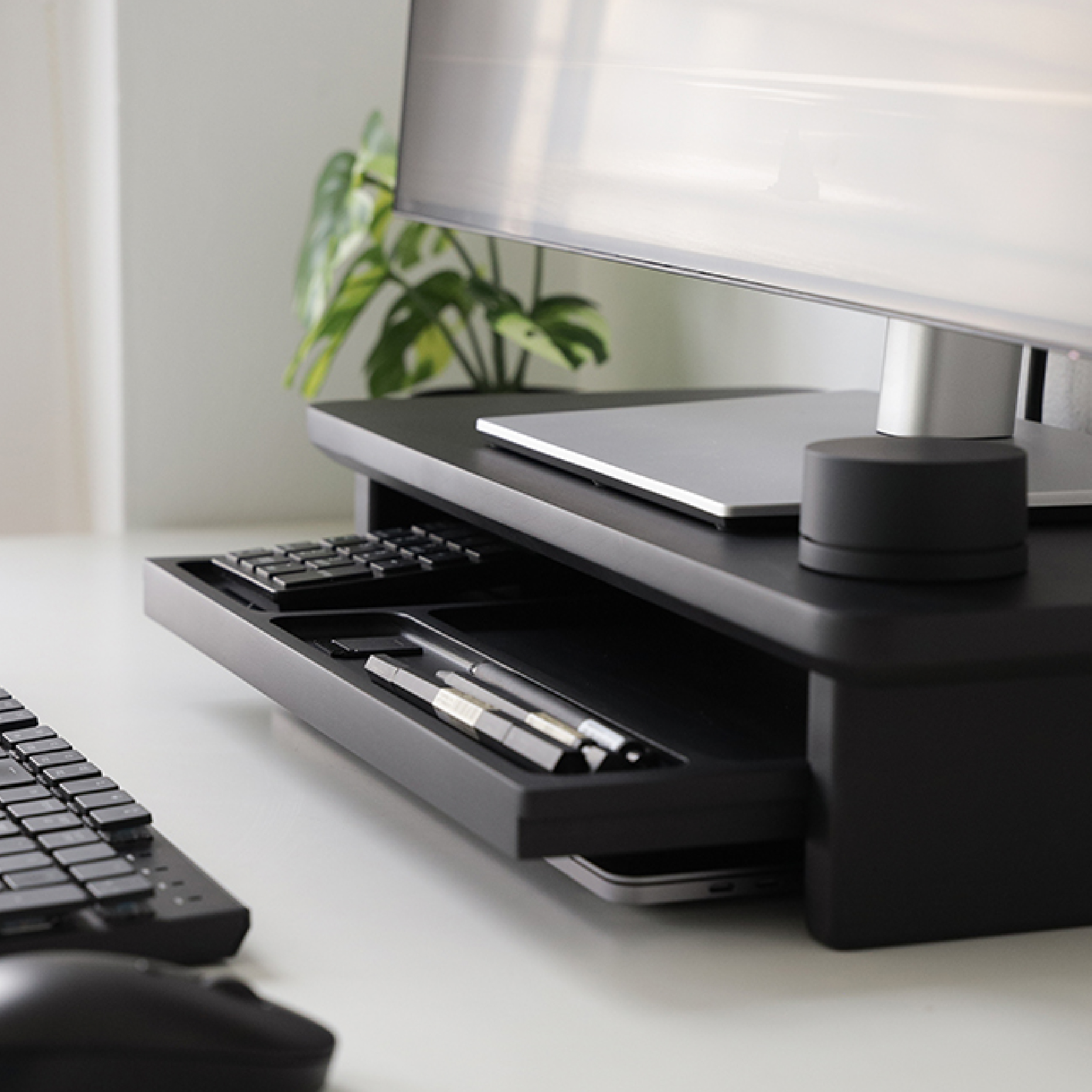 THOMAS-M Black monitor stand