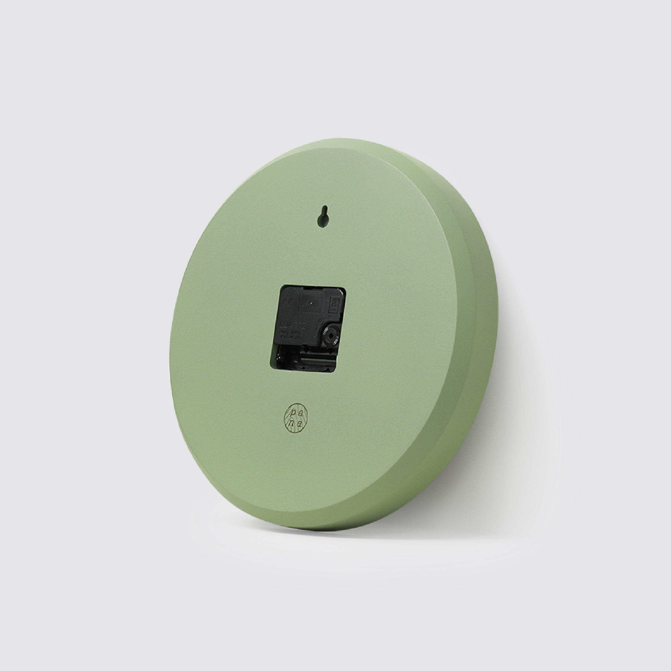 TIMY-C : Natural B. | Black H. wall clock