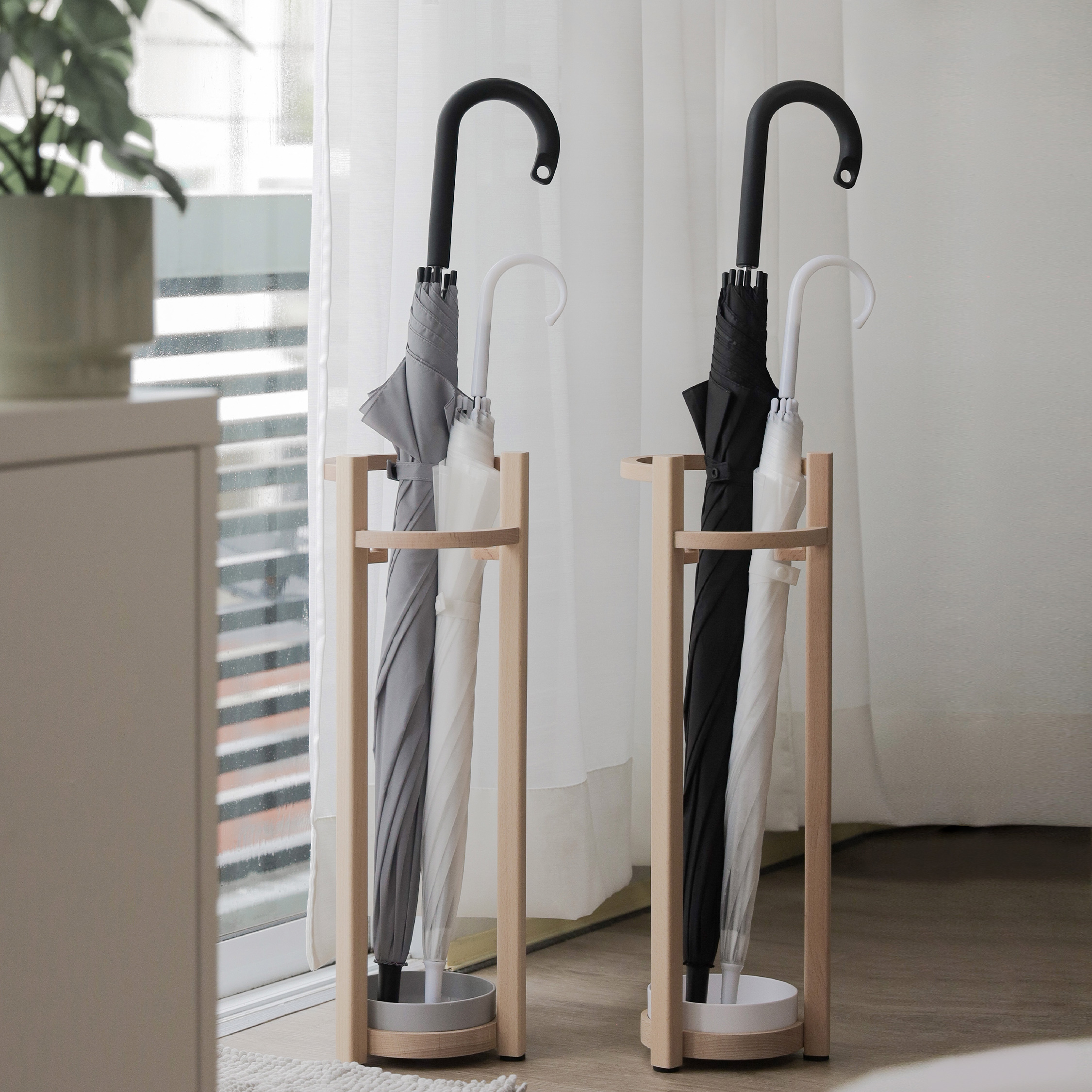 Steve - Natural body | White tray  | umbrella stand