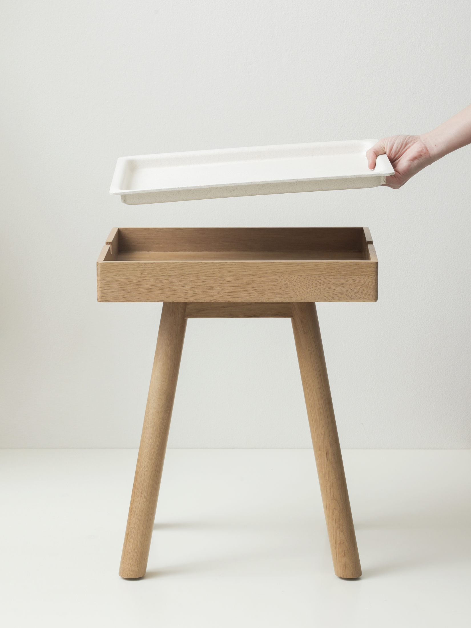 LAYER C I Light Oak - White Tray I coffee Table