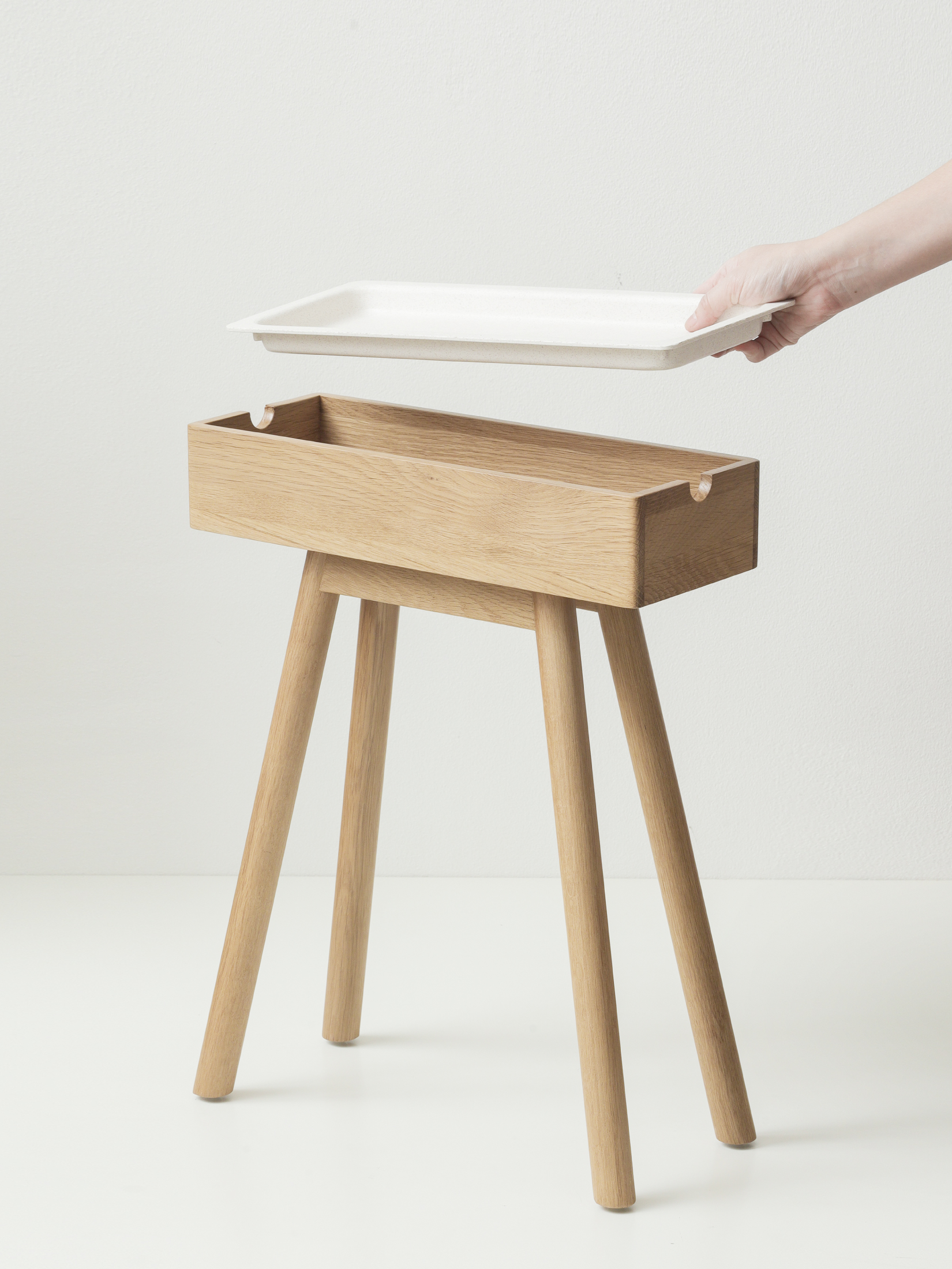 LAYER S I Light Oak - White Tray I side Table